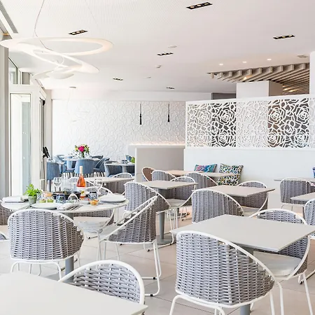 Hotel Planamar By Escampa 4*